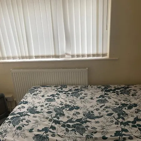 8 Challanor Road Guest house